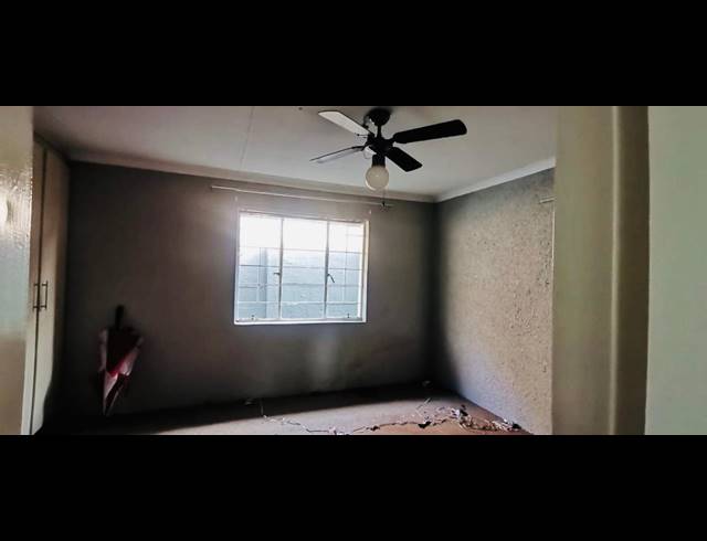 3 BEDROOM FREEHOLD FOR SALE IN HEIDELBERG CENTRAL